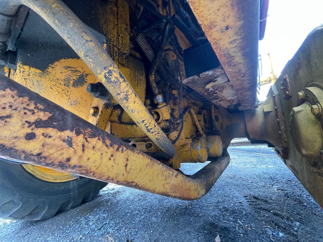 1979 DEERE 570A - Image 24